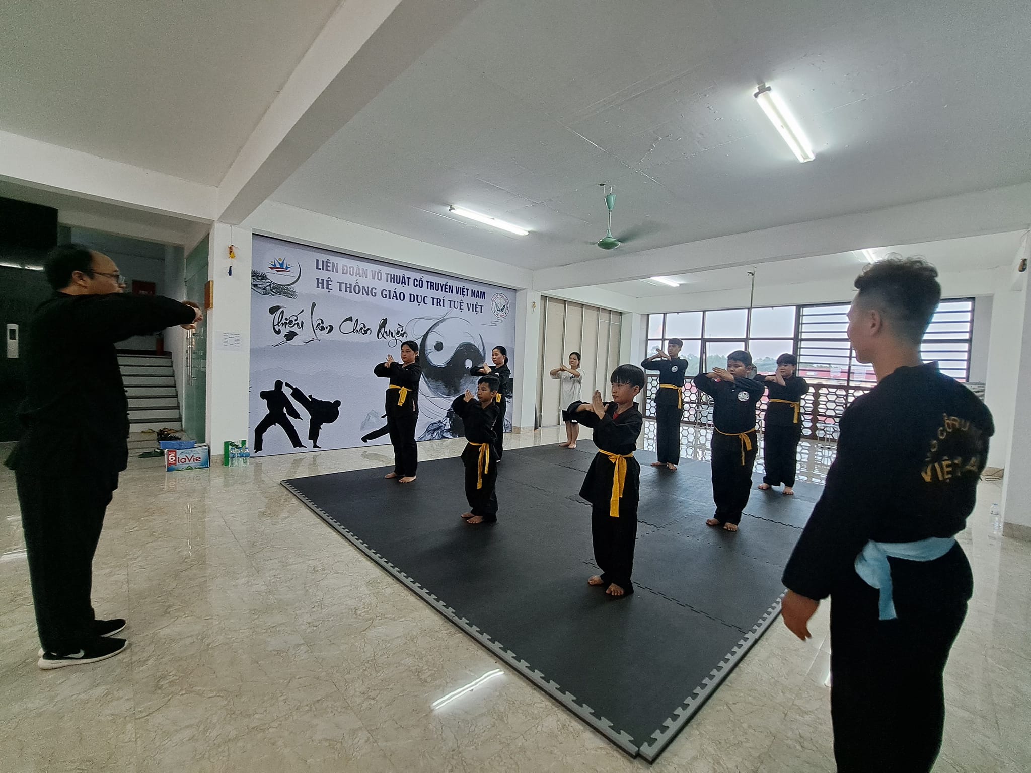 Hình ảnh cho tin tức ĐỪNG QUÁ QUAN TÂM ĐẾN KIẾN THỨC HÃY TRAU DỒI CHO CON KỸ NĂNG- KỸ NĂNG TỰ VỆ- RÈN LUYỆN SỨC KHỎE!